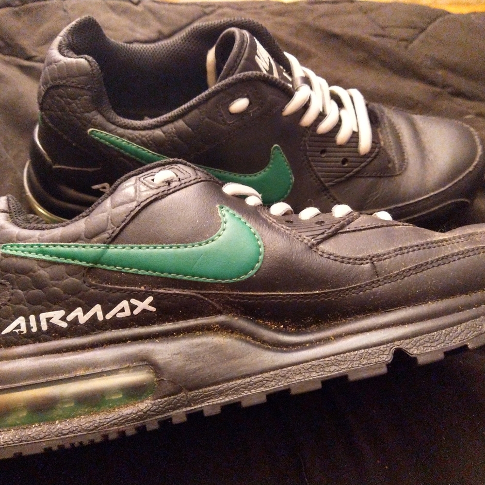 Blk/Green Nike Air max wright.  RARE!
